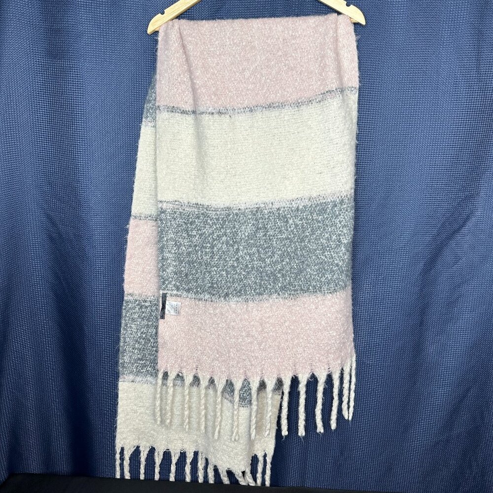 Renee’s NYC Accessories Big Fluffy Scarf Gray, Pink, Cream OS City Downtown Girl